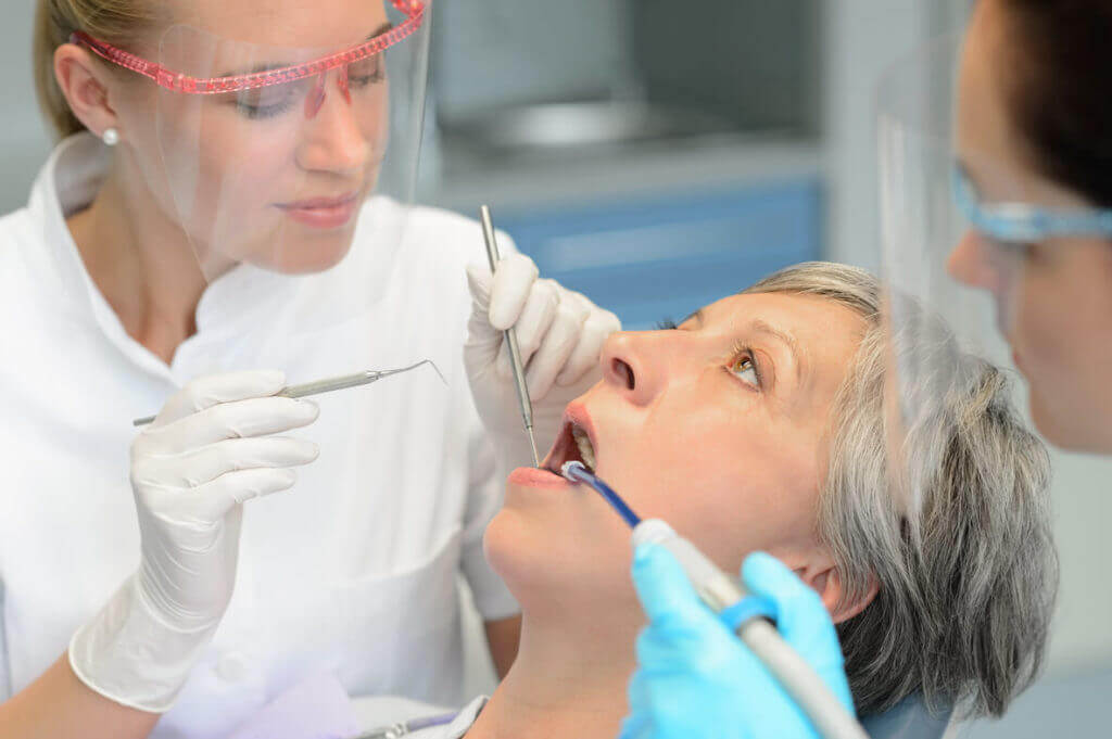 difference between dentist and orthodontist